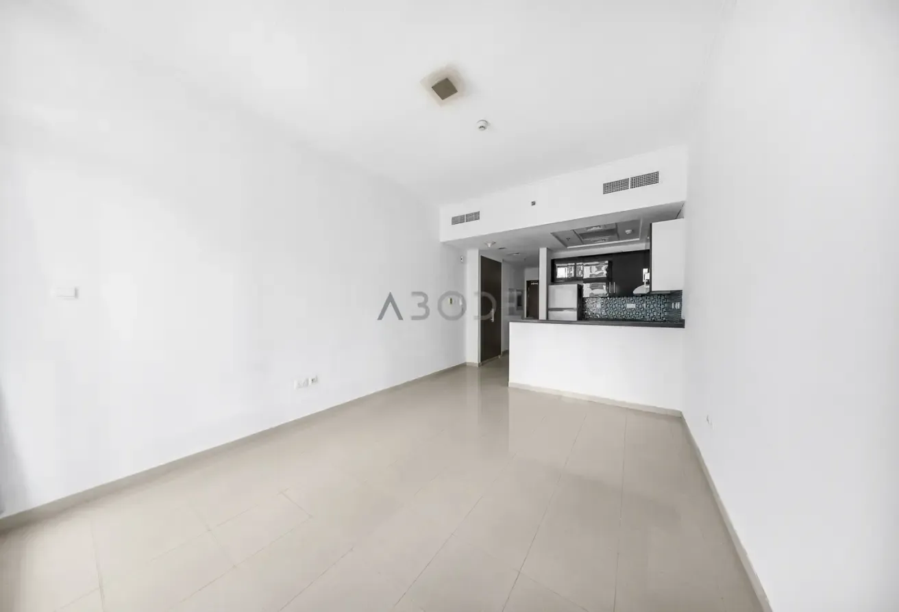 Studio | Marina View | High Floor | Botanica Tower