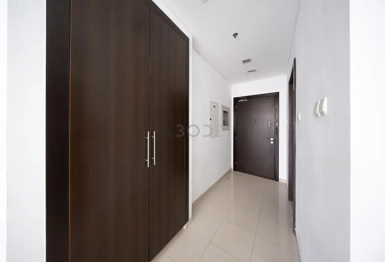 Studio | Marina View | High Floor | Botanica Tower