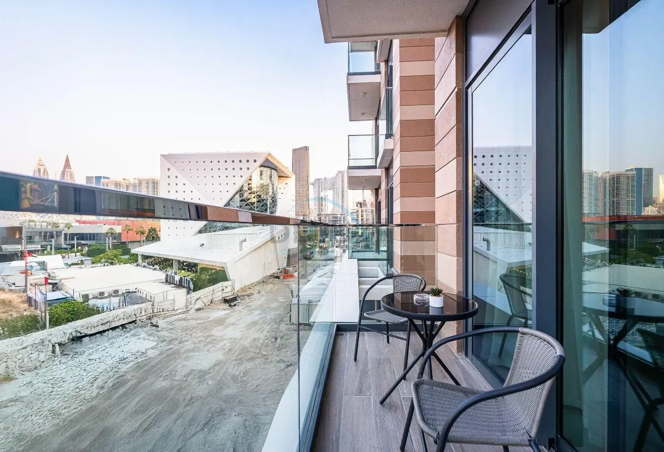 Steps from the Park, Mall and The Green Planet