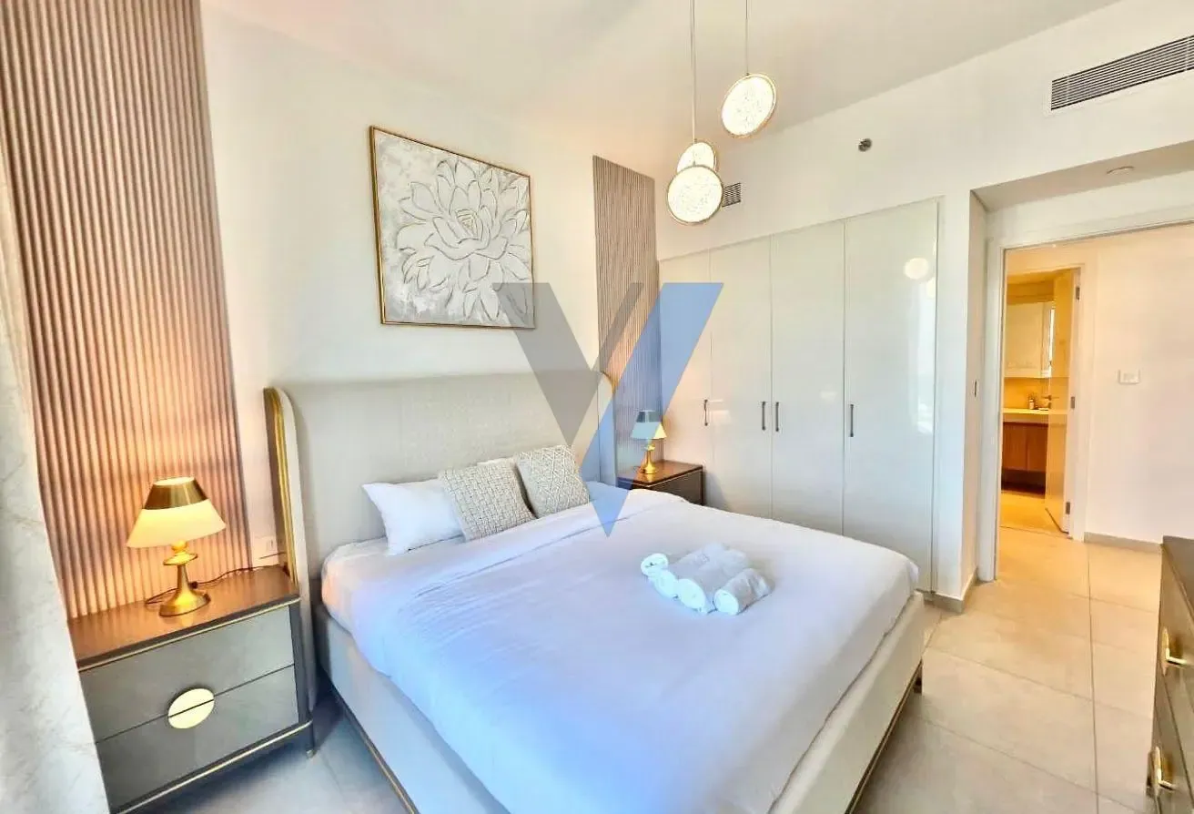 Spacious | Mid Floor | Fully Furnished | Vacant