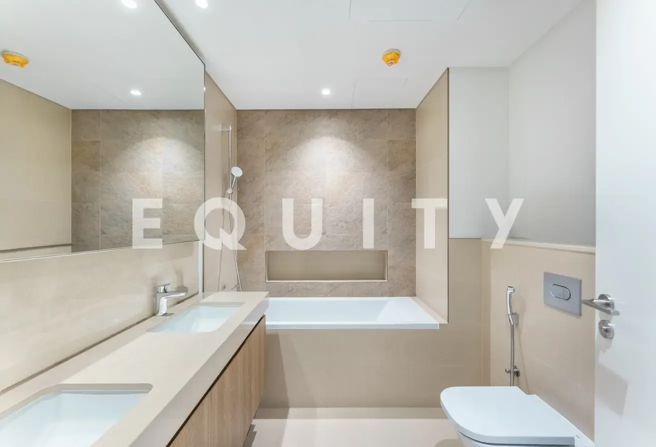 Rare Garden Unit | Burj Khalifa Views | Vacant