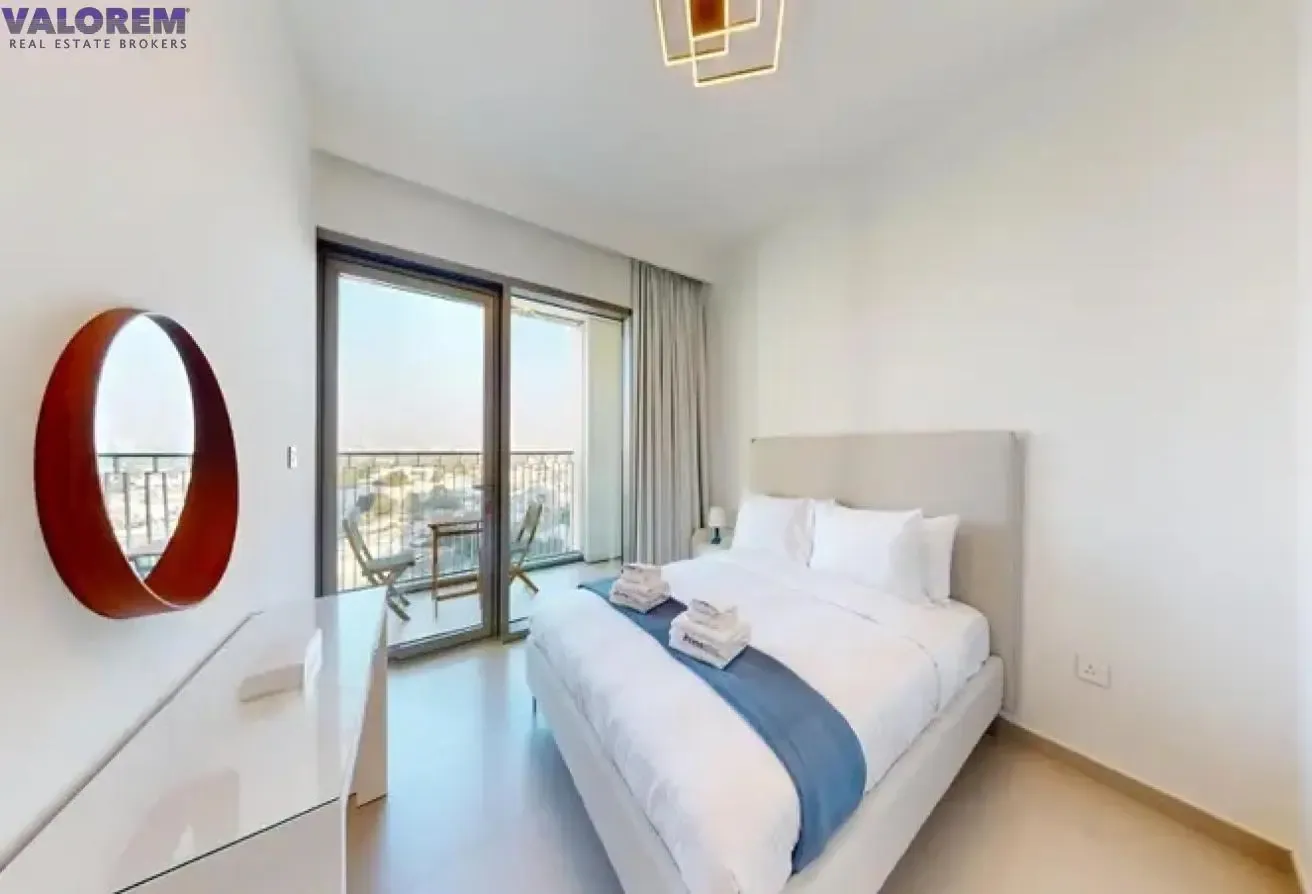 Cozy Apartment| Corner Unit | Fully Furnished