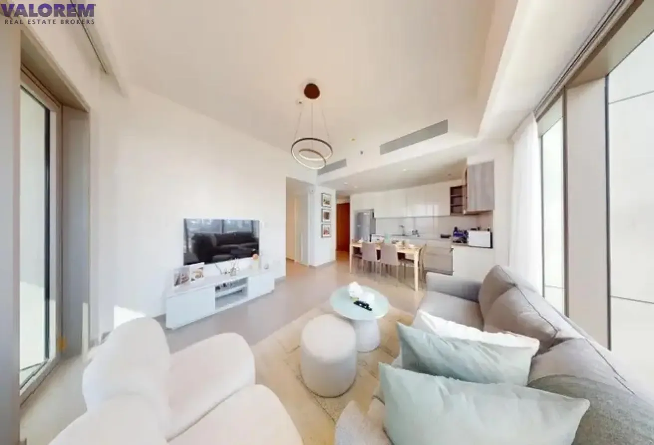 Cozy Apartment| Corner Unit | Fully Furnished