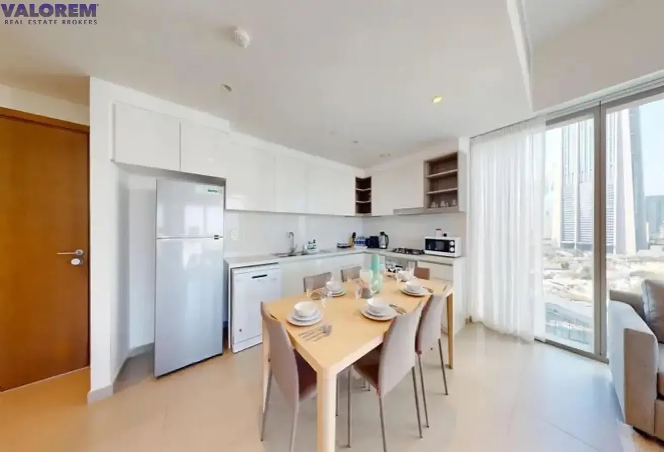 Cozy Apartment| Corner Unit | Fully Furnished
