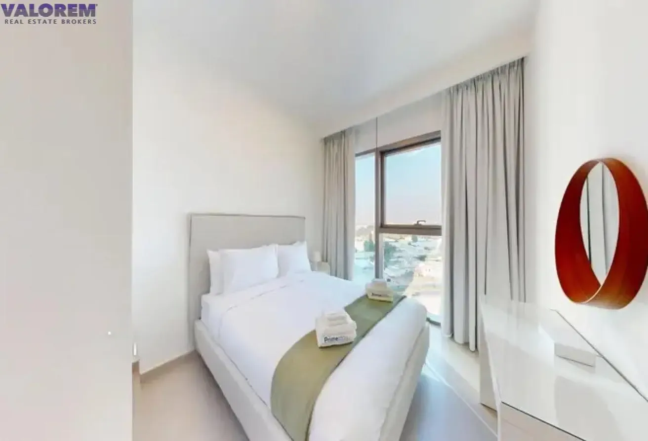Cozy Apartment| Corner Unit | Fully Furnished