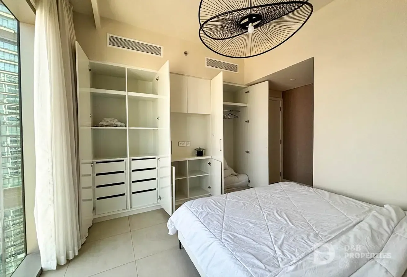 BURJ KHALIFA VIEW | NEGOTIABLE | MAID ROOM