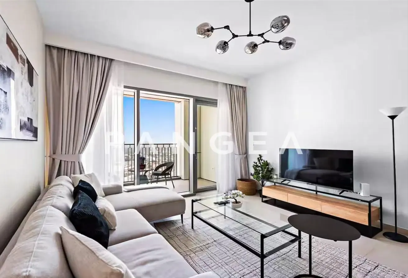 Fully Furnished I High Floor I Ready To Move In
