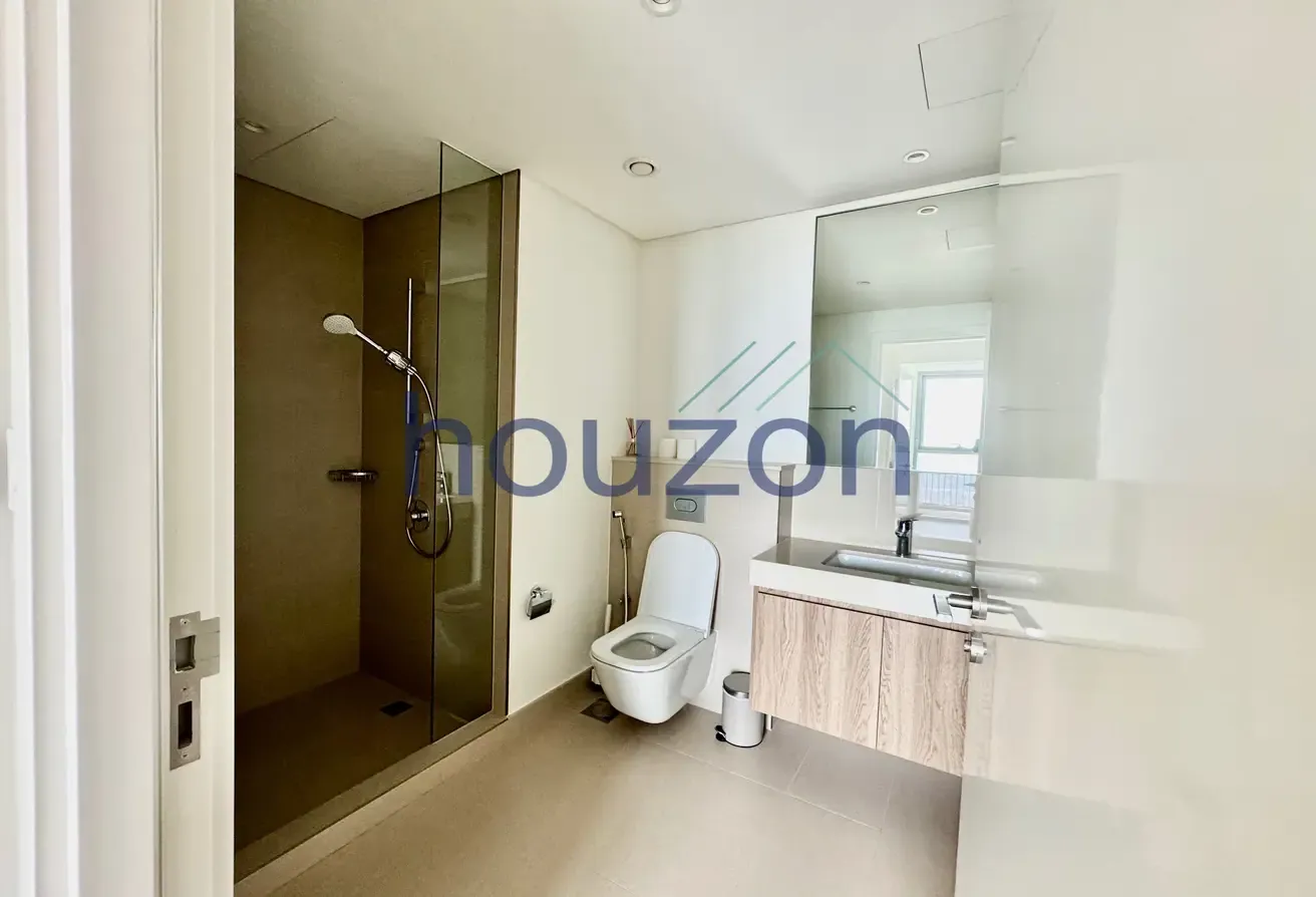 Luxurious | Vacant | High Floor | Fully Furnished