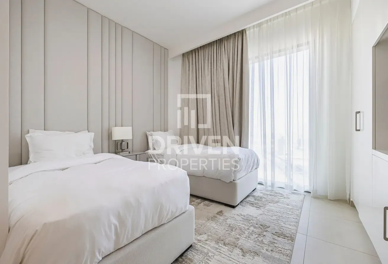 Negotiable | Burj View | Ready to move in