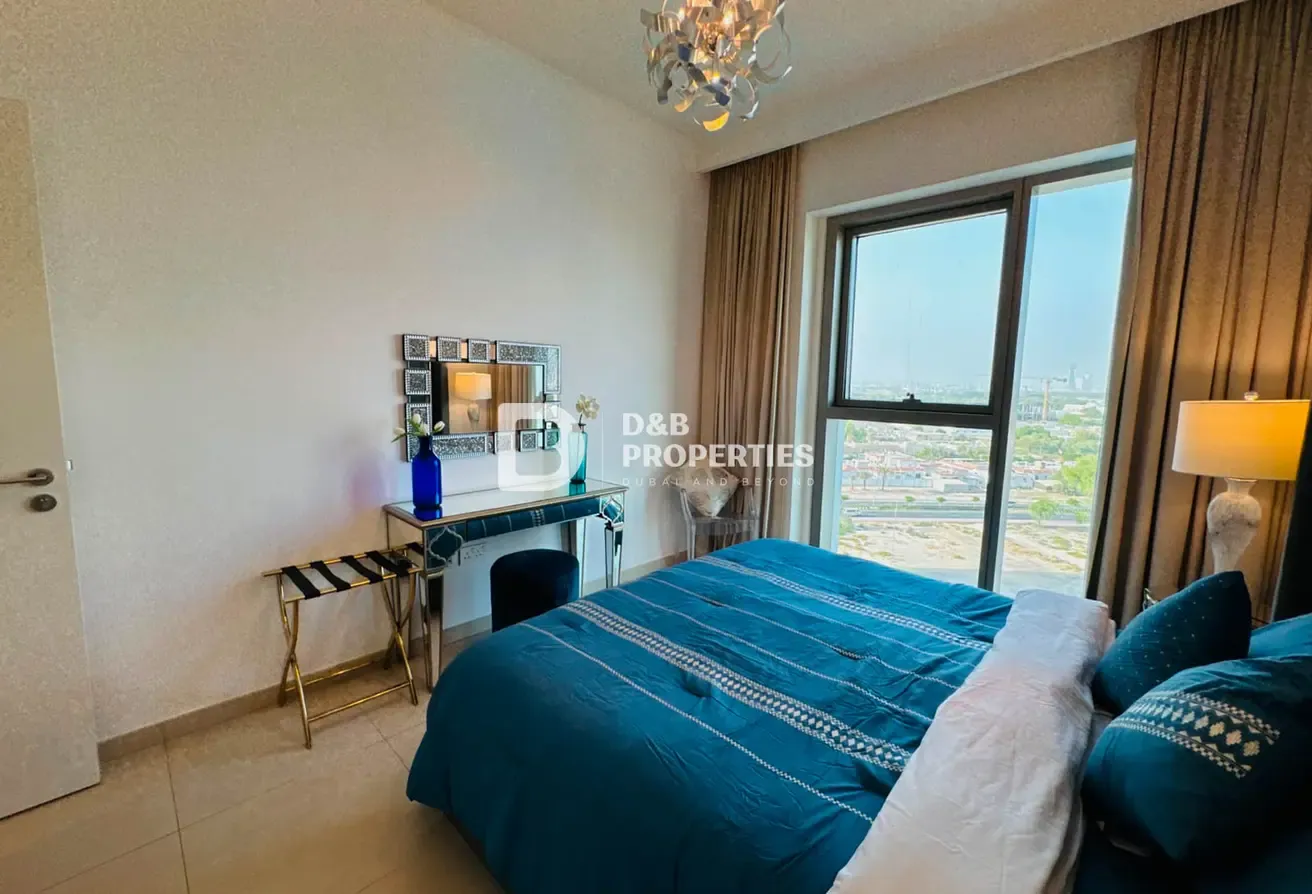 Bright and Airy | Fully Furnished | Immaculate