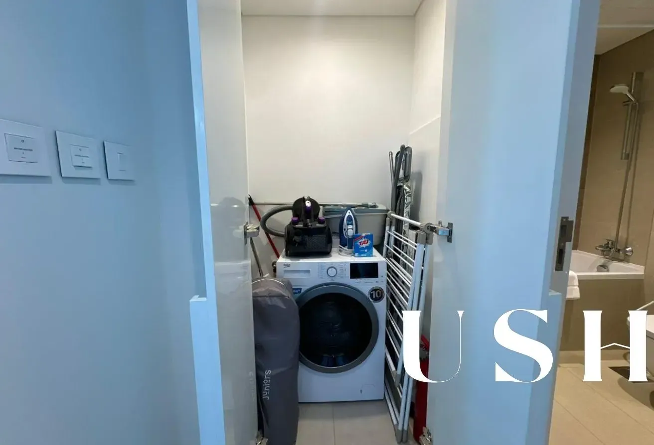 1BR-High Foor-Furnished-M/Cheques-Multiple Options