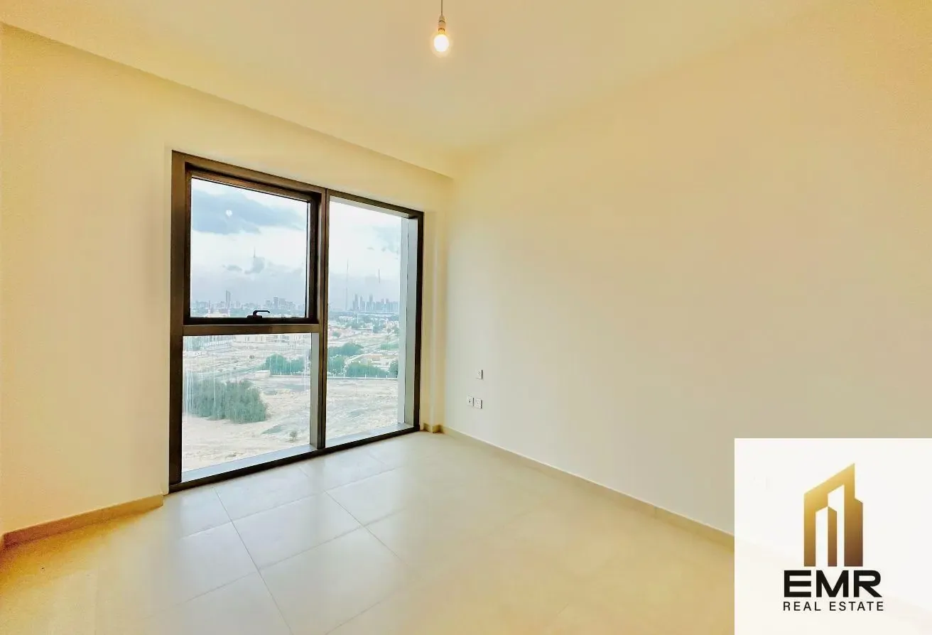 Spacious 2BR Near Downtown Dubai