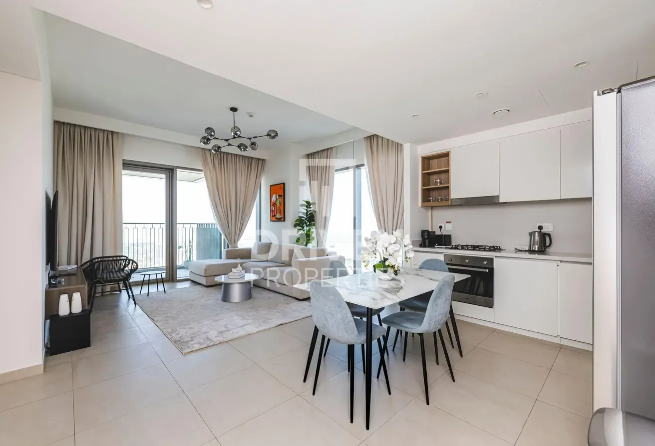 Ready to move in | Corner Unit | Zabeel View