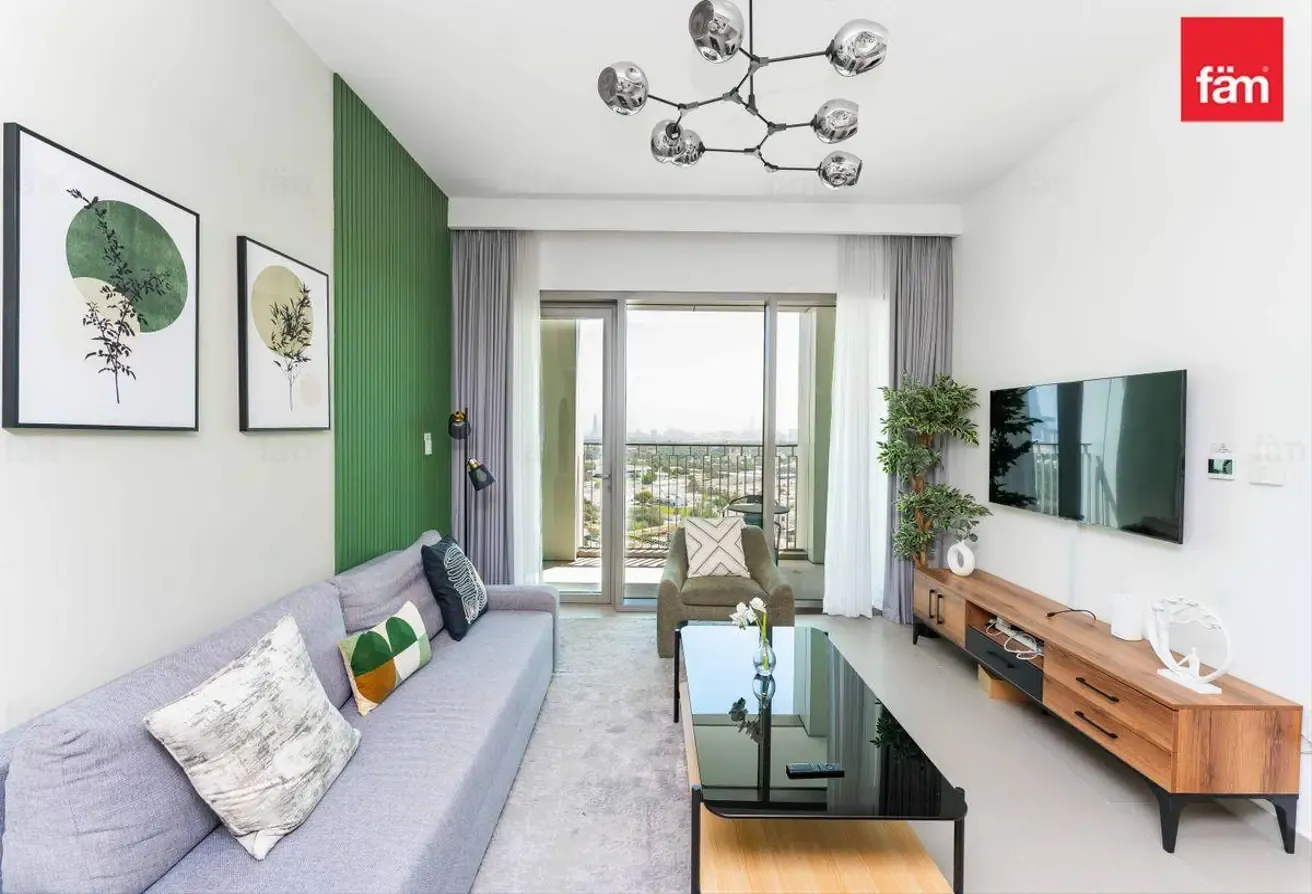 Fully Furnished | Mid Floor | Vacant