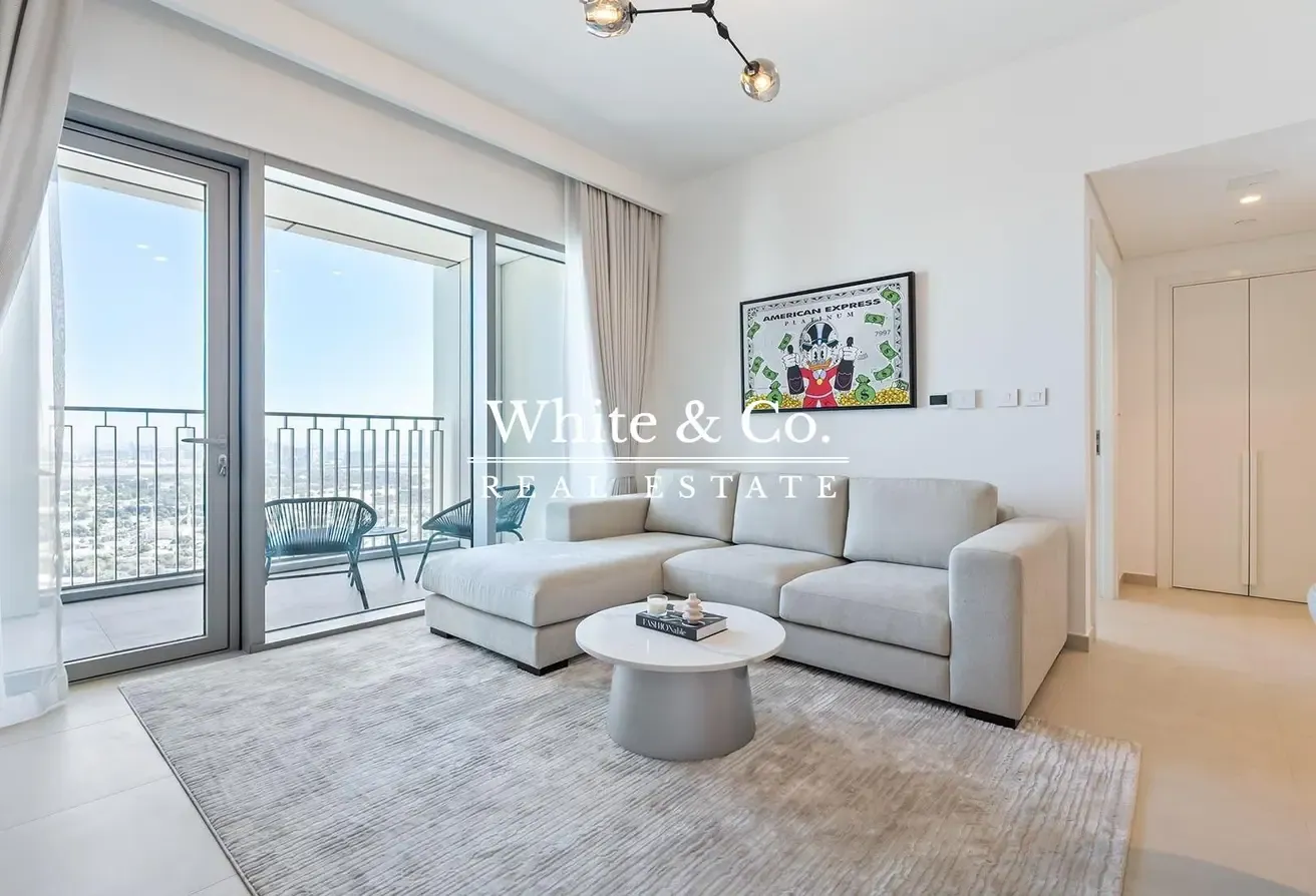 Vacant Now | Spacious | Luxury Furnishing