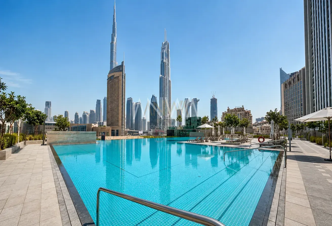 Luxury 3BR | Huge Layout | Walk to Dubai Mall