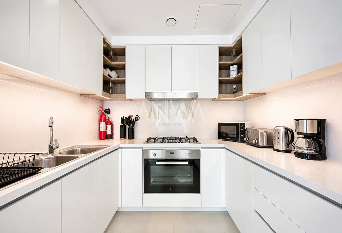 Luxury 3BR | Huge Layout | Walk to Dubai Mall