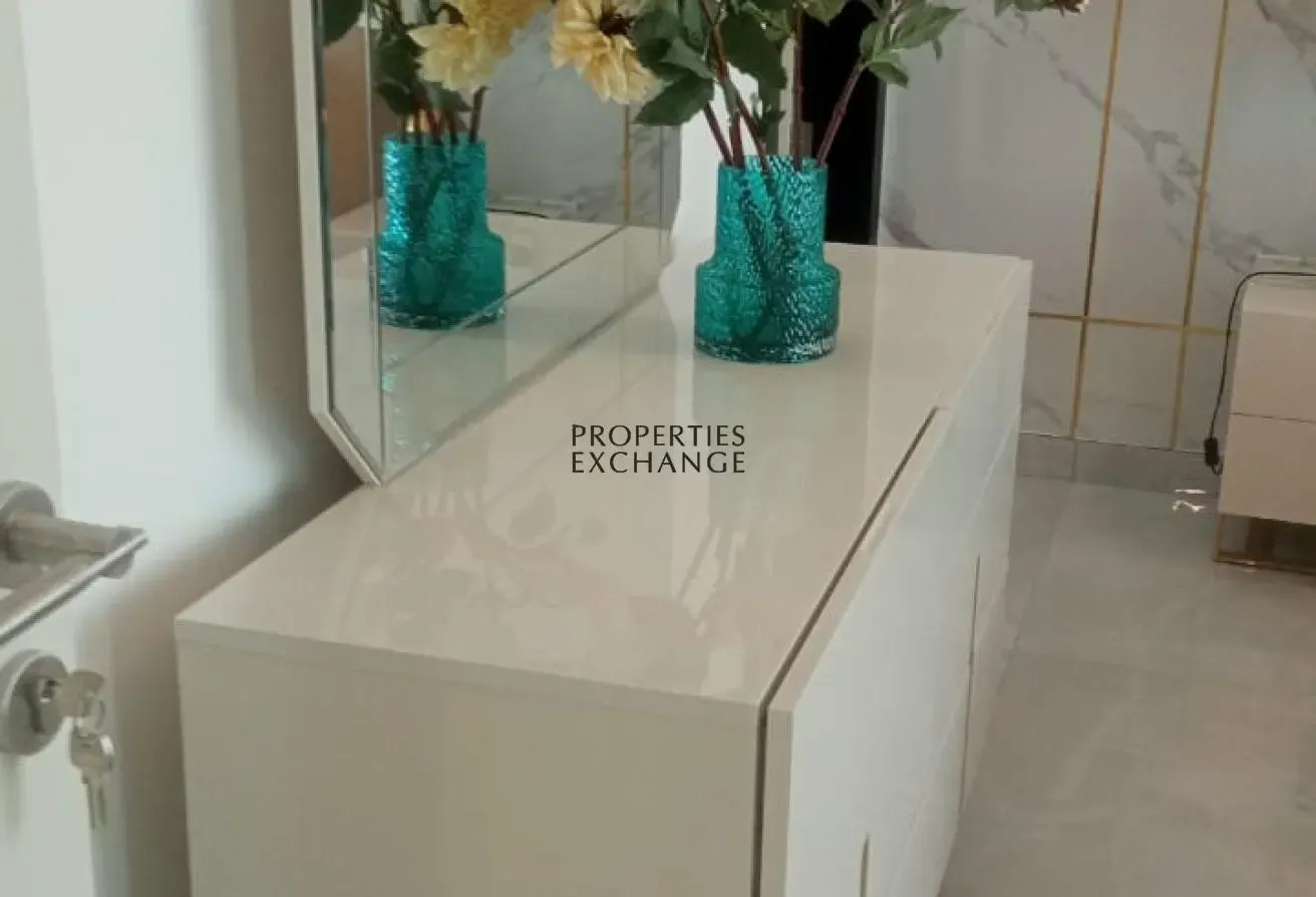 FURNISHED | NEAR METRO | PANORAMIC CITY VIEW