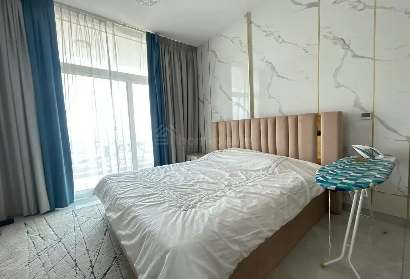 Fully Furnished | 2BR + Study | Near Metro
