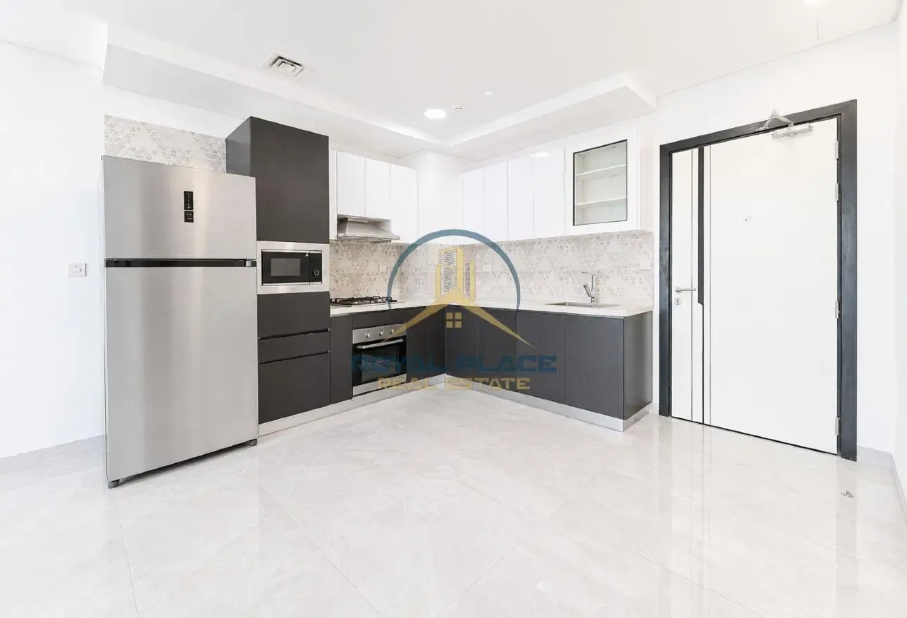 SPACIOUS| ELEGANT| PLACE TO SAY HOME|NEAR TO METRO