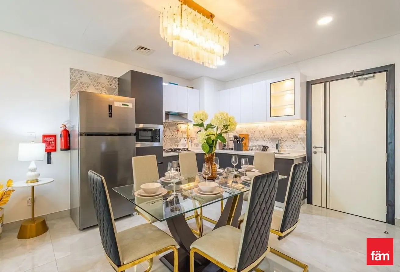 Close to Metro | Bright | Spacious | Vacating Soon