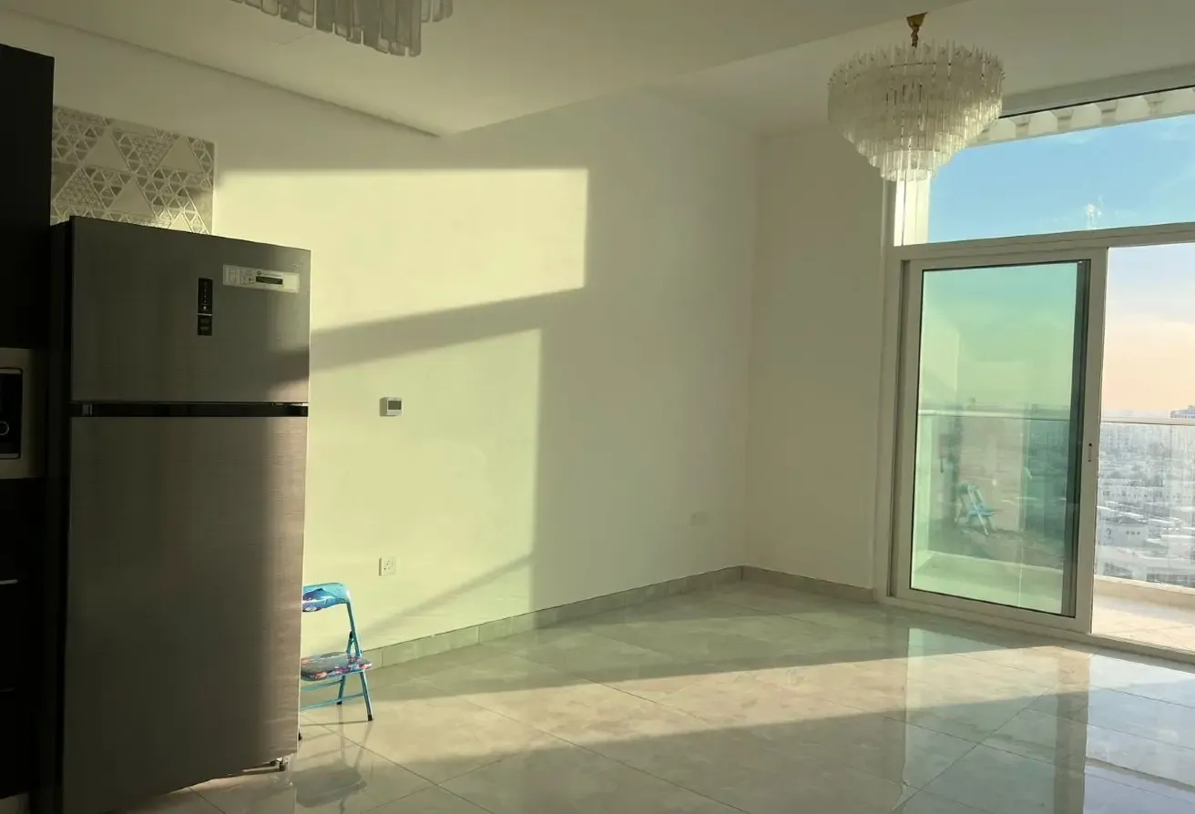 Townhouse view | 3 min walking distance to metro