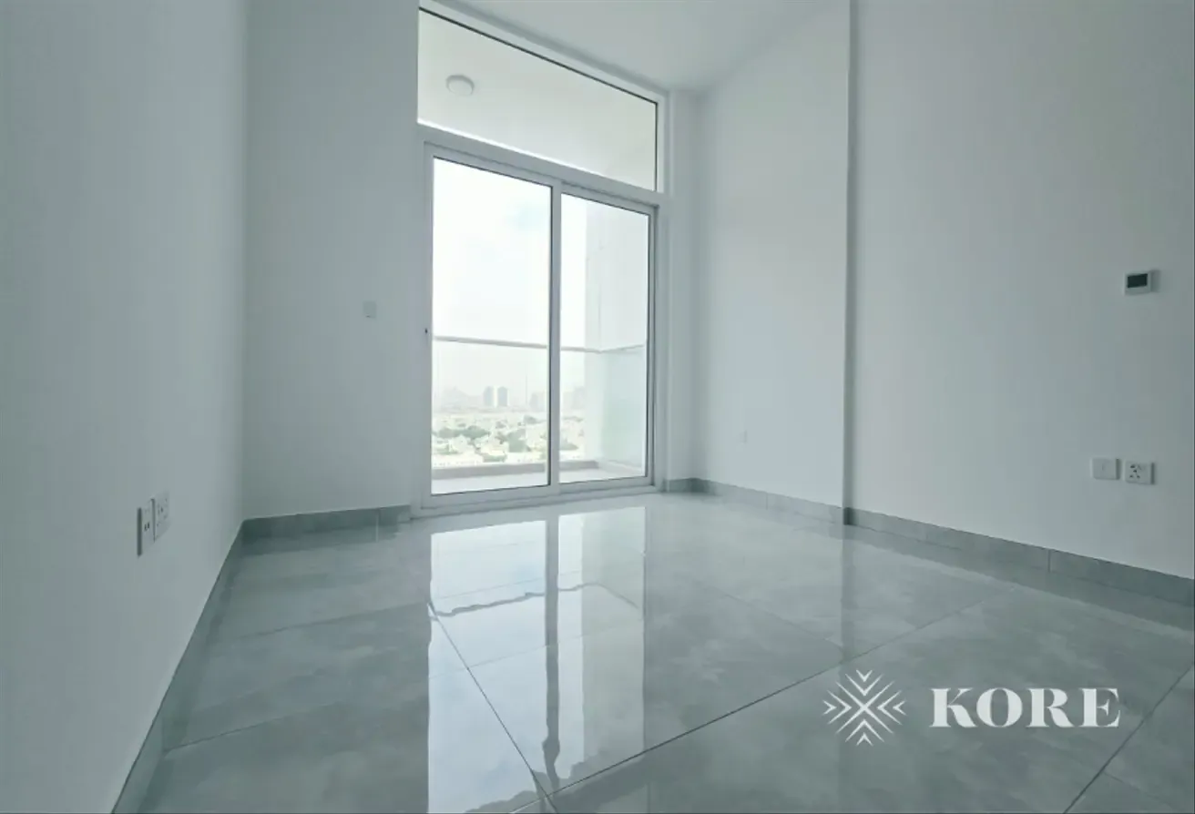 Near Metro| Corner Unit | Ready To Move