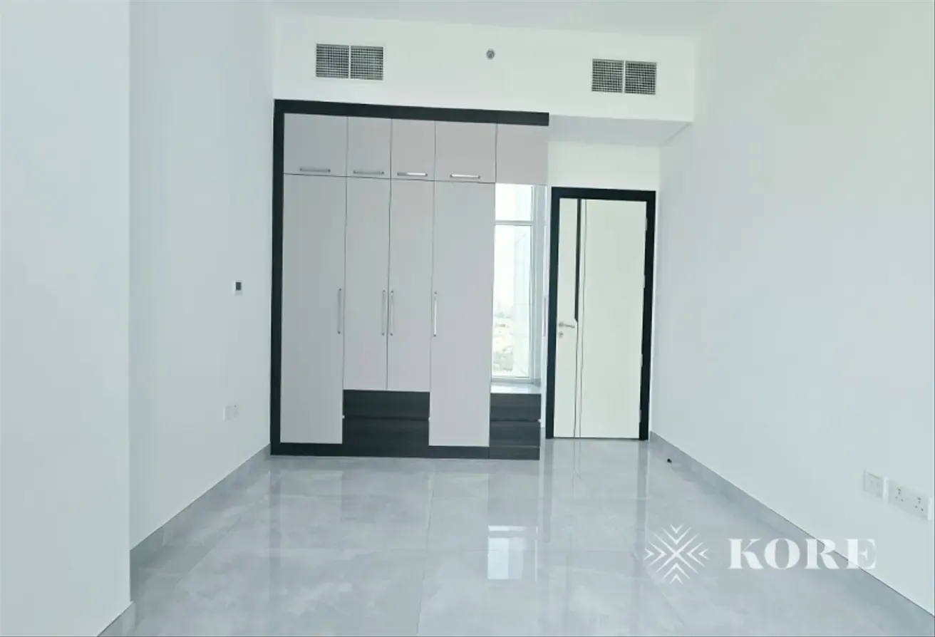 Near Metro| Corner Unit | Ready To Move
