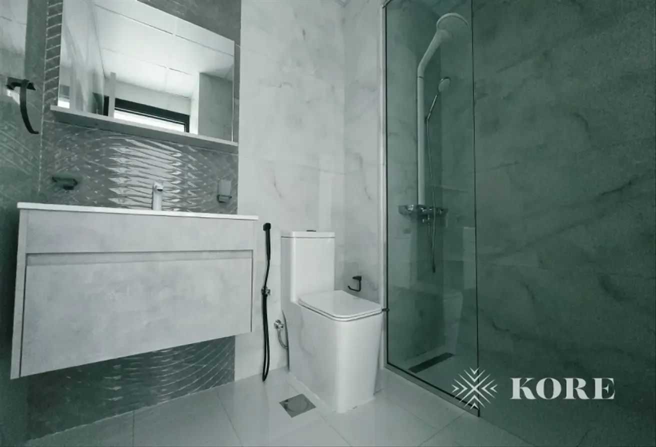 Near Metro| Corner Unit | Ready To Move