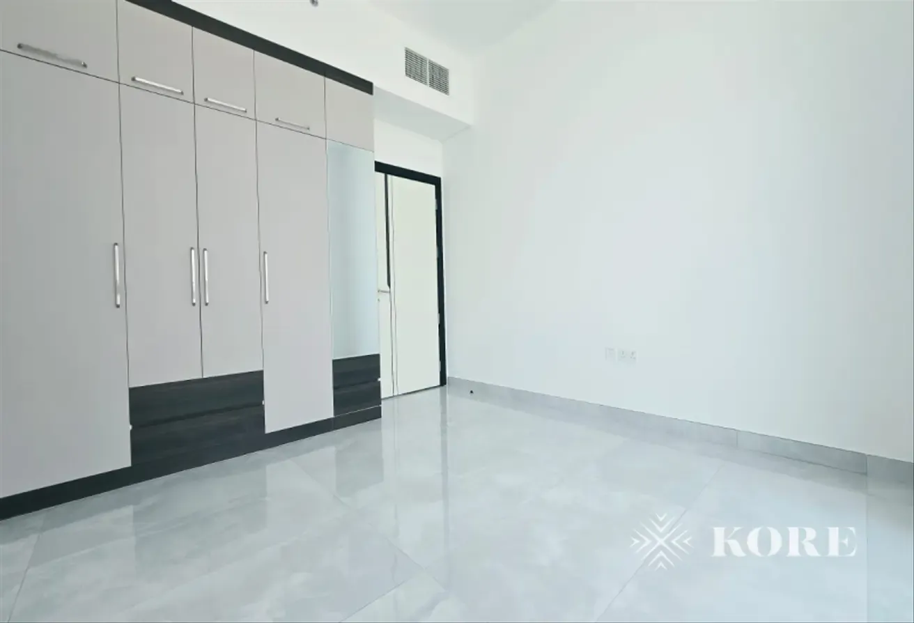 Near Metro| Corner Unit | Ready To Move