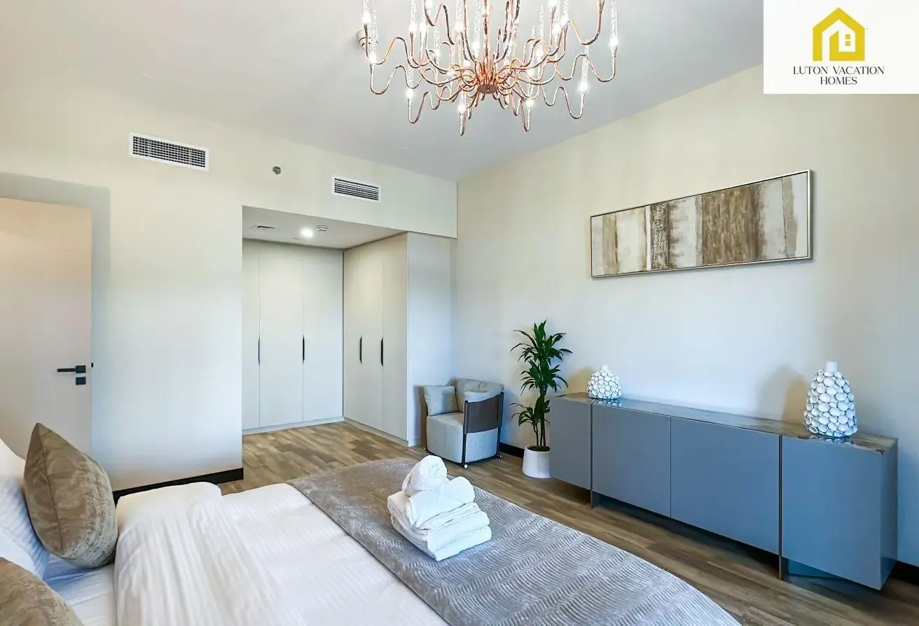 Spacious 3BR in Lamtara 1, Burj Al Arab View