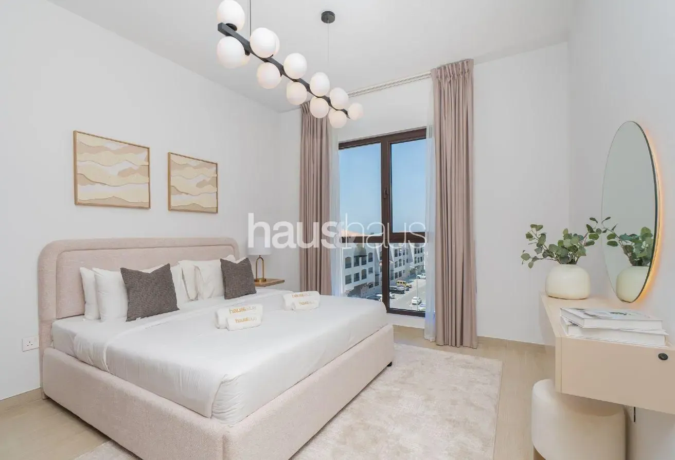 Burj Al Arab View | Tranquil Community | Modern