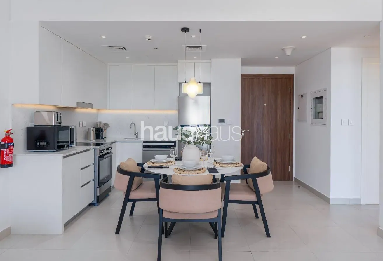 Burj Al Arab View | Tranquil Community | Modern