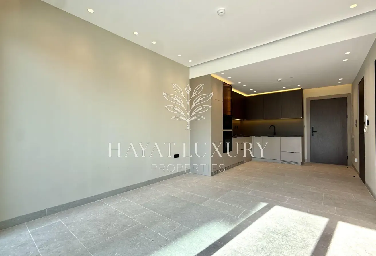Park View | Brand New | 6 Cheques