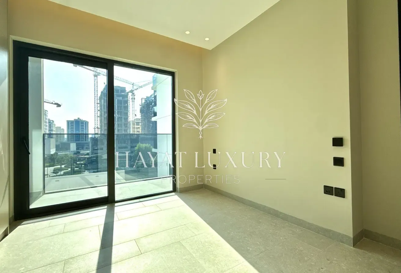 Park View | Brand New | 6 Cheques