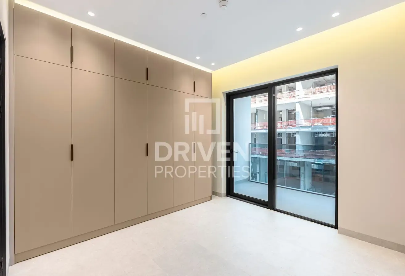JGC Public Park View | 6 Cheques | Semi Furnished