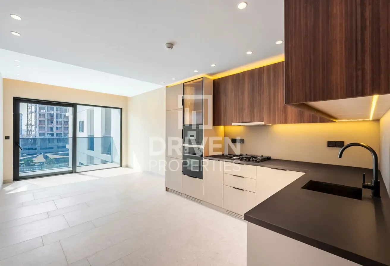 Park View and Burj Khalifa | Vacant Unit
