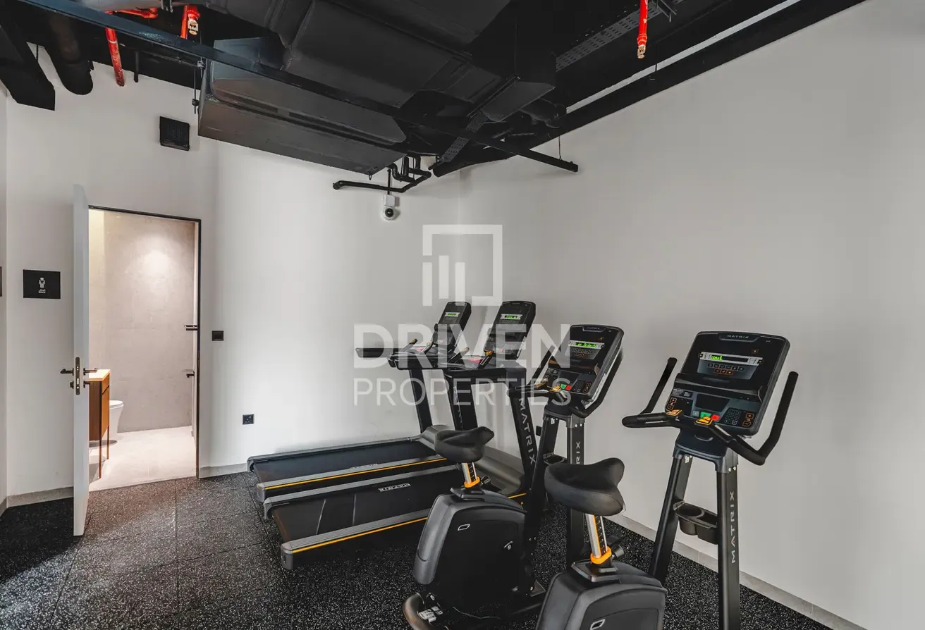 Park View and Burj Khalifa | Vacant Unit