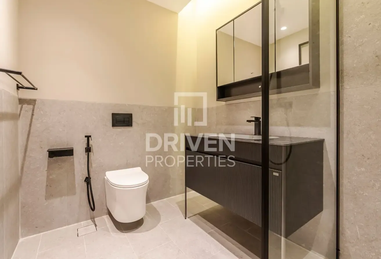 Brand New | 6 Cheques Available | Urban Living
