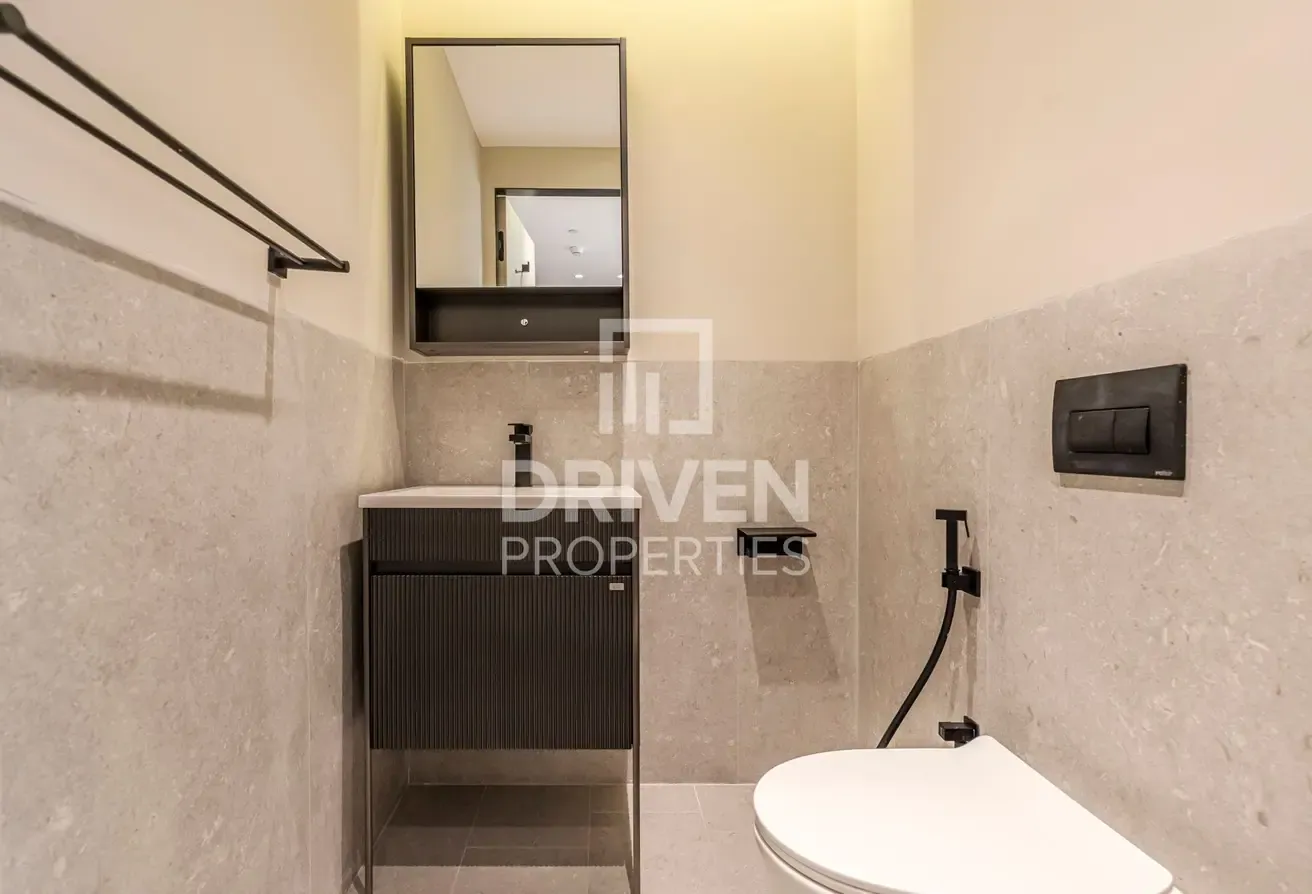 Brand New | 6 Cheques Available | Urban Living