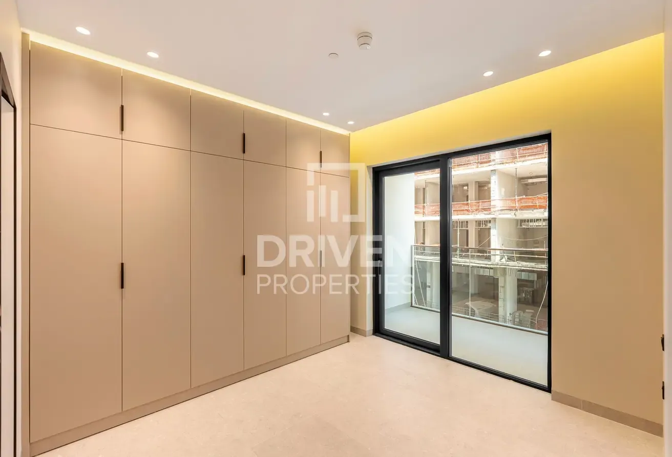 Semi Furnished | Park and City View | Vacant