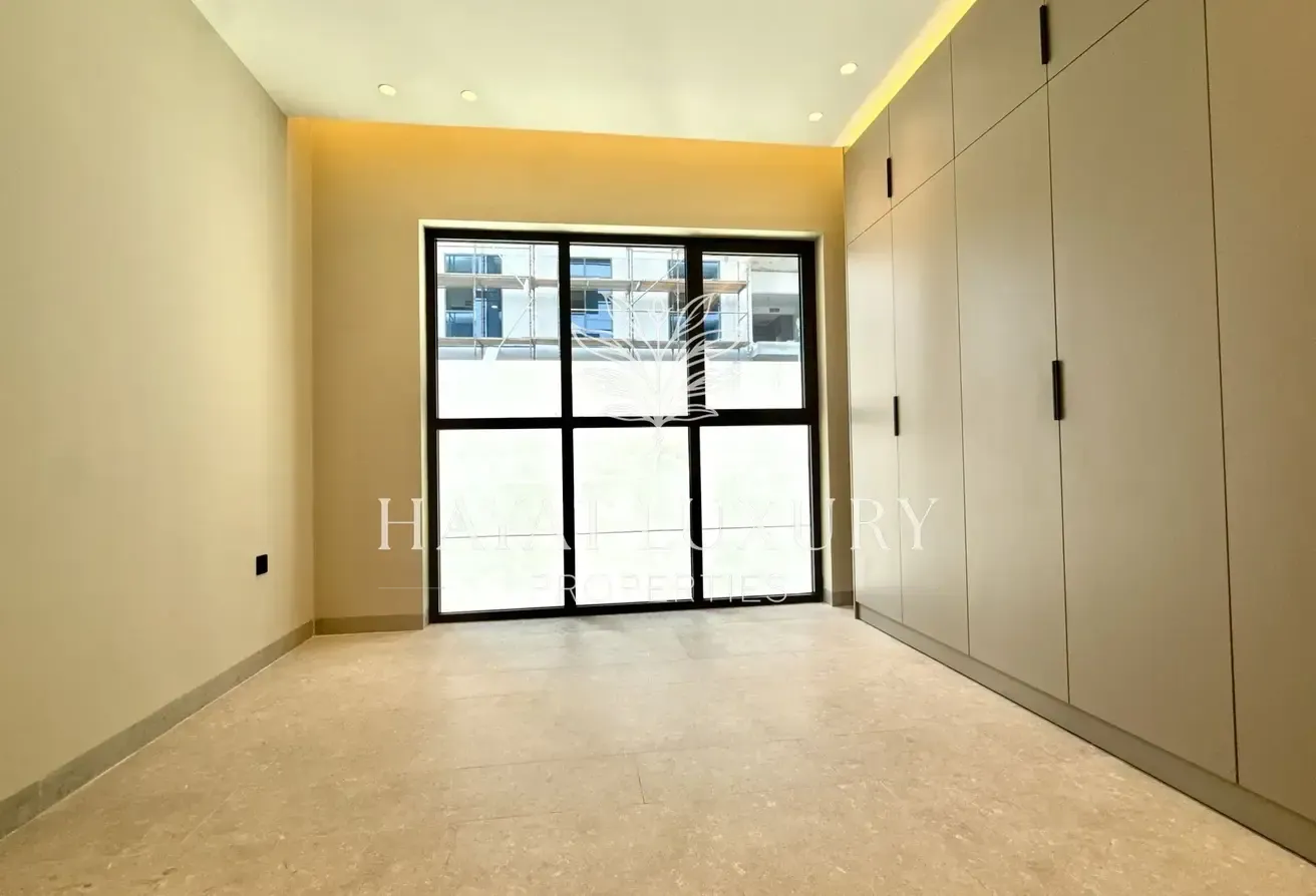 Direct Park Access | Vacant | 6 Cheques