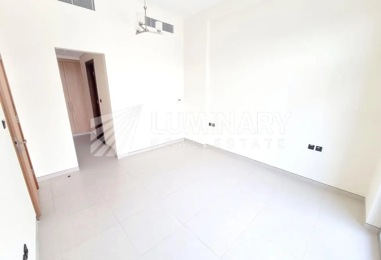 2 MONTH FREE  - MAID ROOM ALL FAMILY COMINUTY