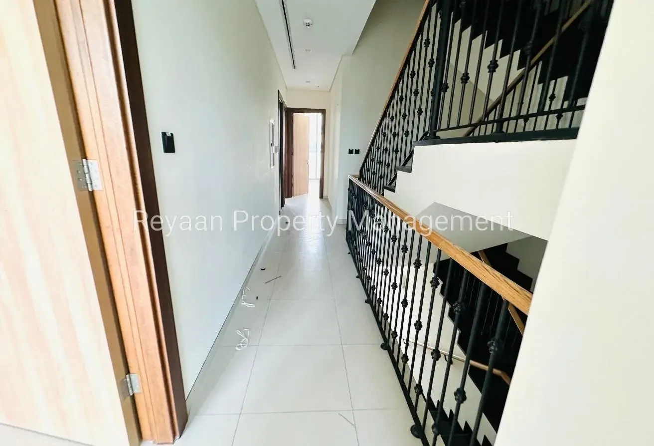 5 BR Villa with Private Pool And 2 Months Free
