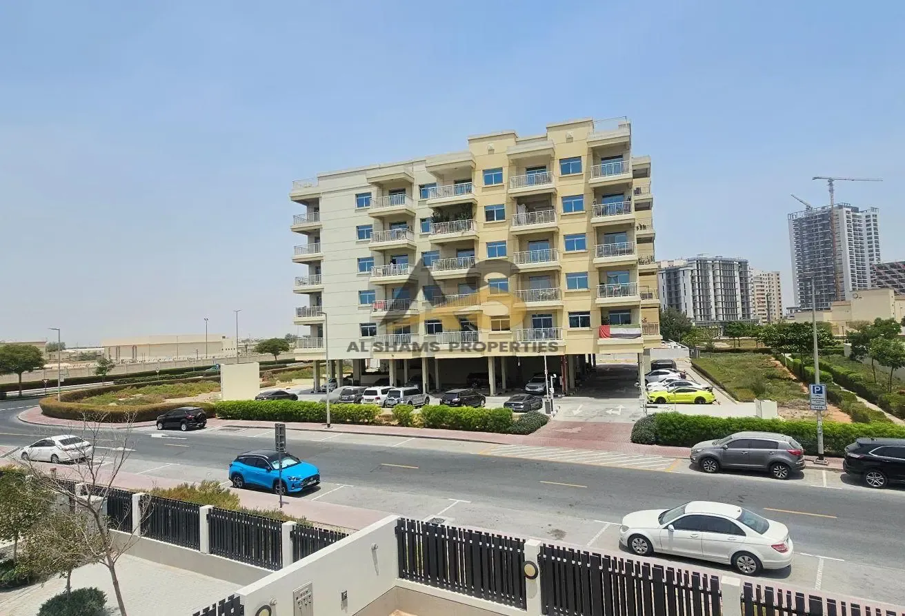 Spacious & Ready - Nice Area - Accessible & Calm
