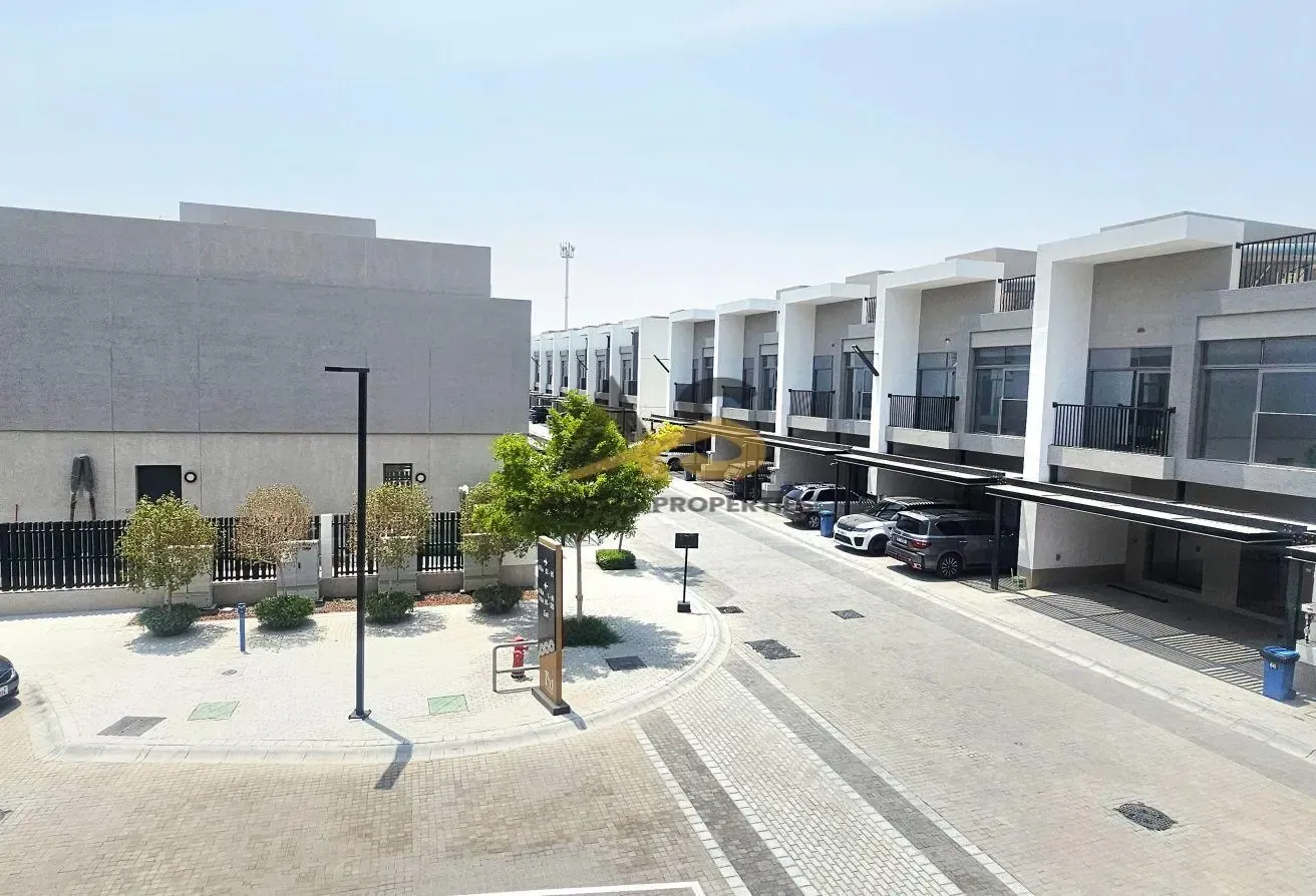 Spacious & Ready - Nice Area - Accessible & Calm