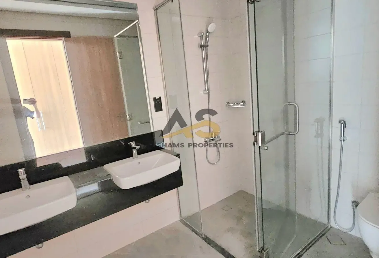 Spacious & Ready - Nice Area - Accessible & Calm