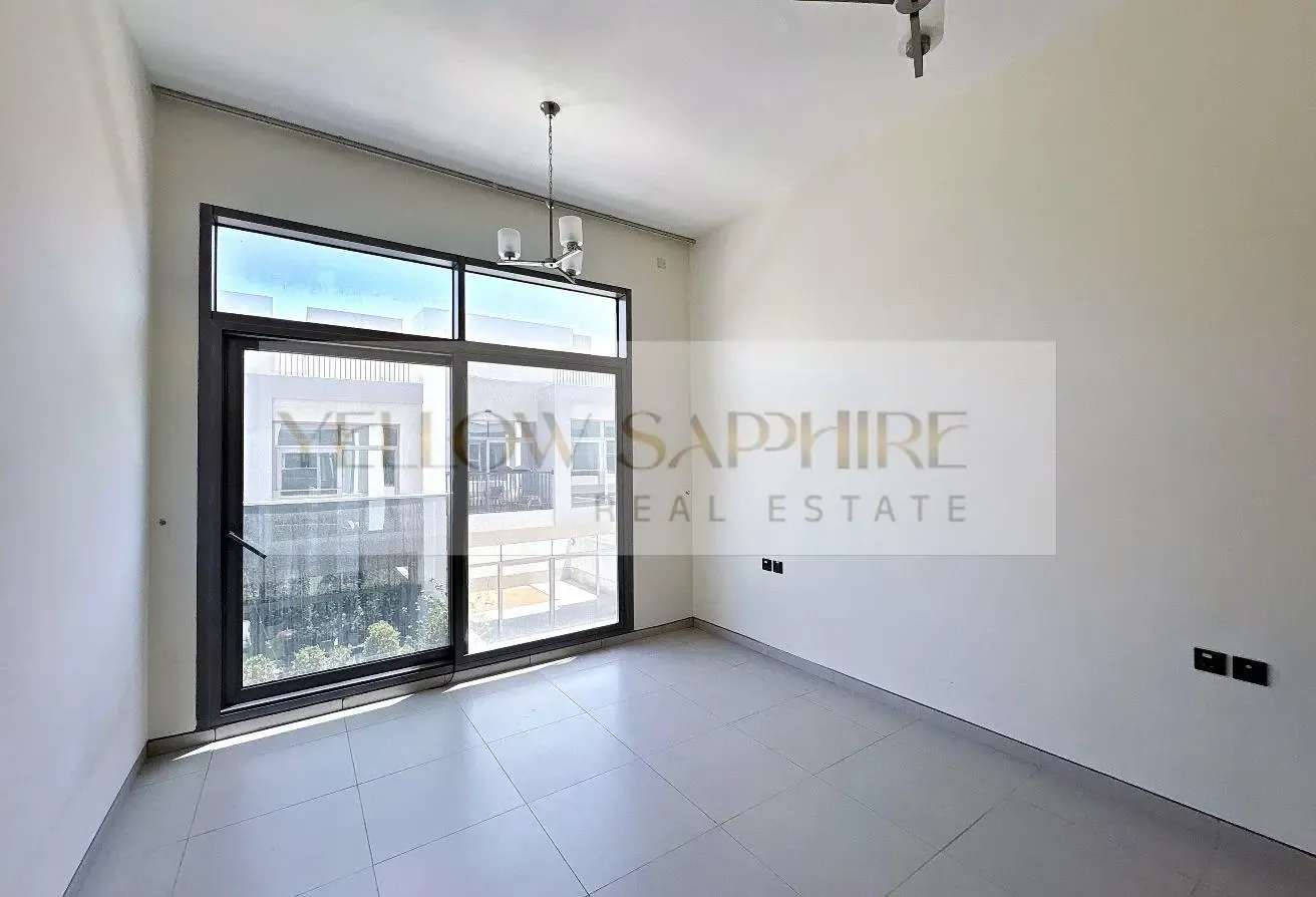 5 BR Villa| BRAND NEW | Equipped Kitchen