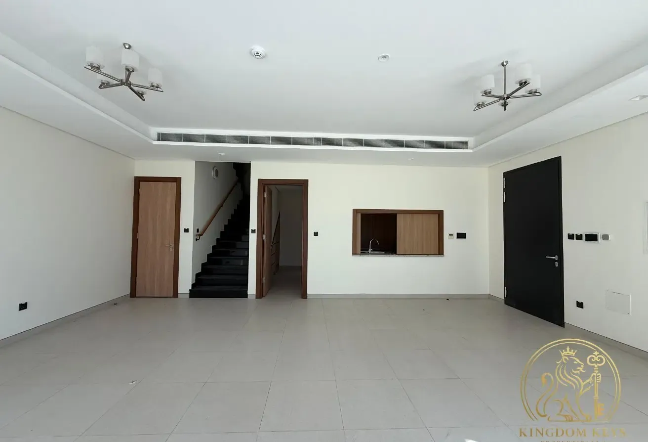 VARIOUS OPTIONS | AED 209K–280K | PRIVATE POOL