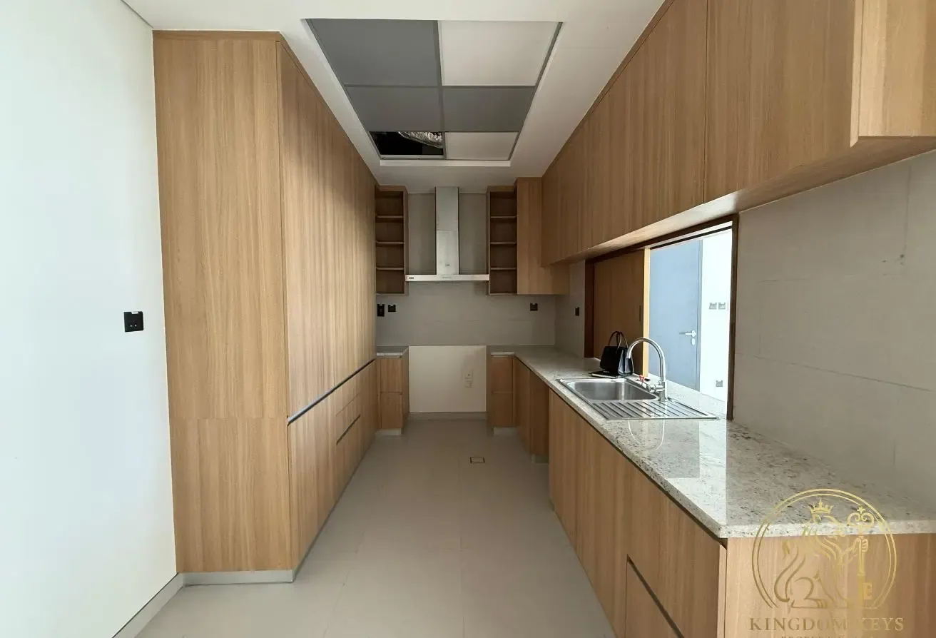 VARIOUS OPTIONS | AED 209K–280K | PRIVATE POOL